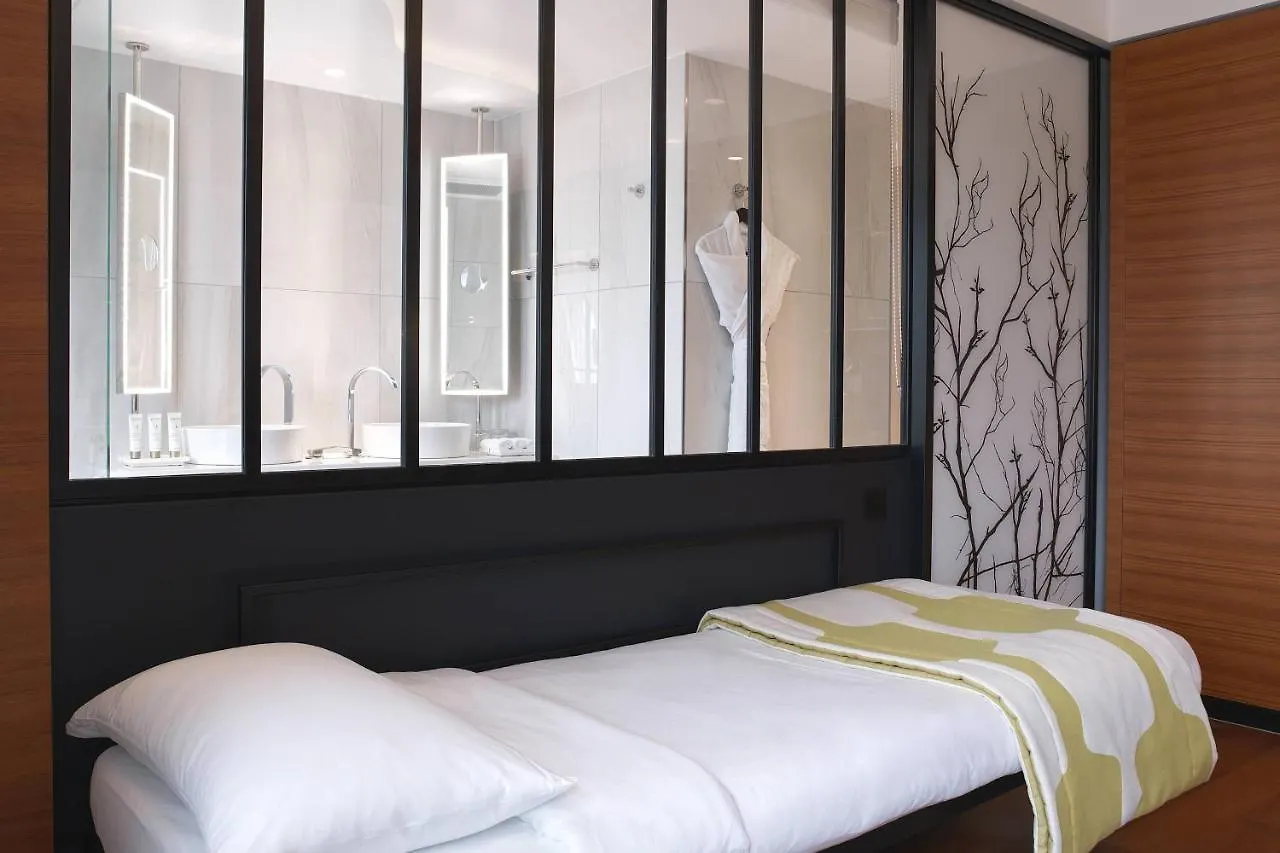 Renaissance Republique & 5* Paris