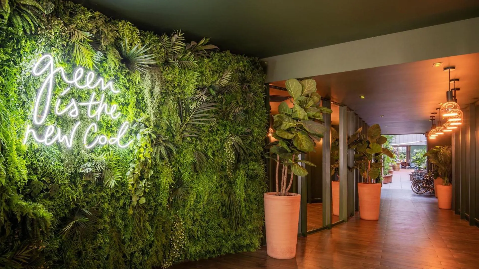 Hotell Renaissance Republique & Paris