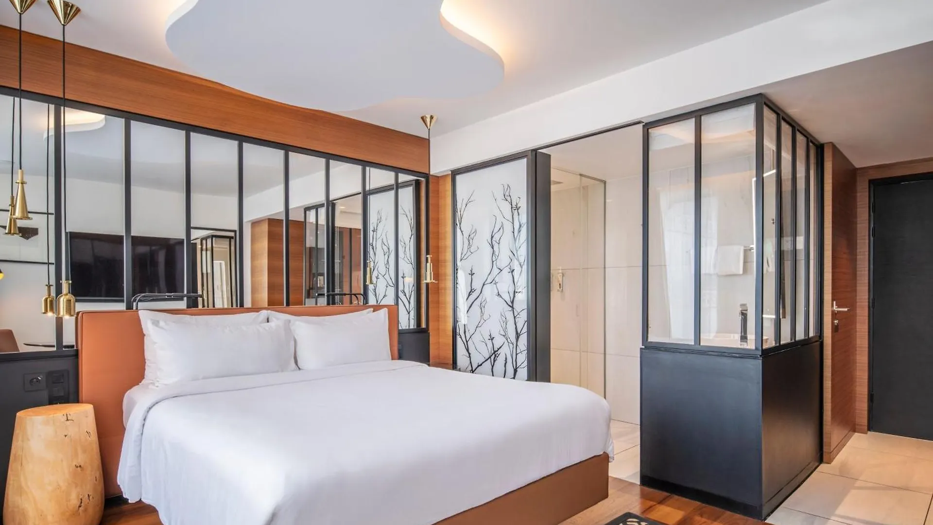 Renaissance Republique & 5* Paris