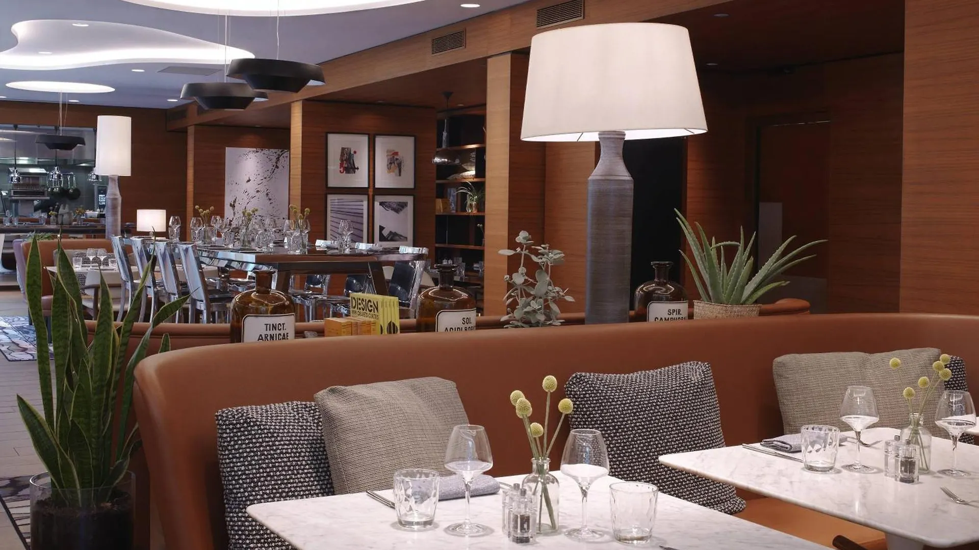 Renaissance Republique & 5* Paris